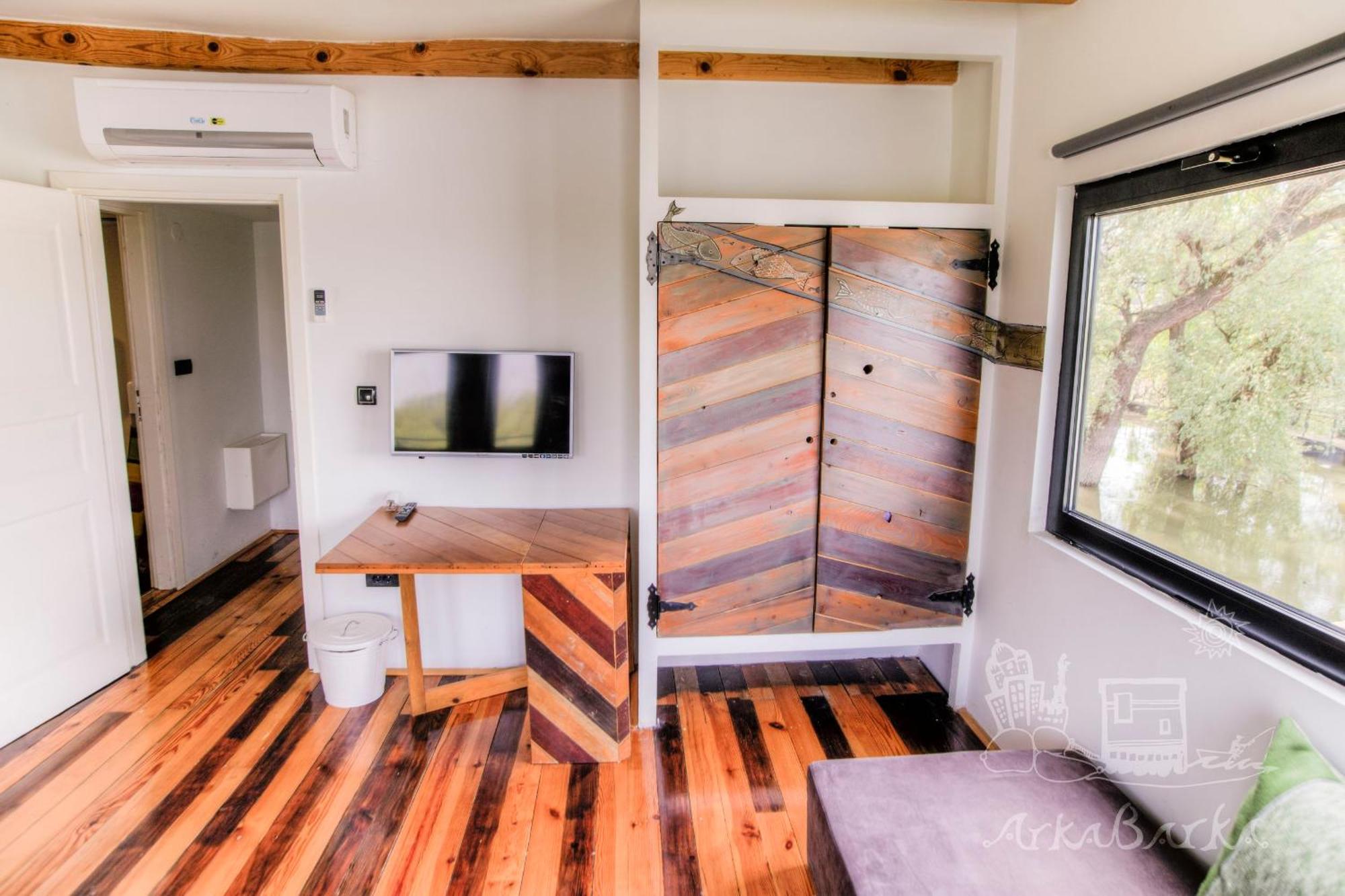 Arkabarka 2- Floating Dream Rooms And Apartments Belgrade Bilik gambar
